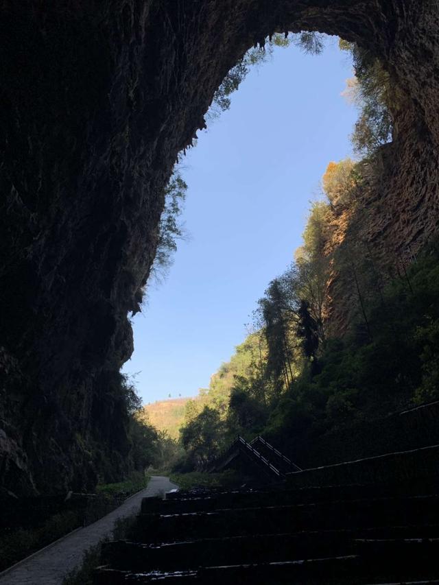 除了織金洞，安順龍宮外，您還知道貴州有哪些溶洞？