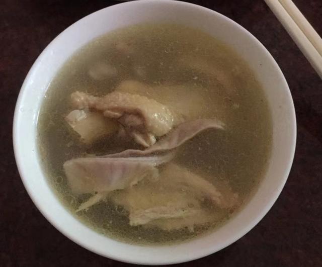 在這樣北風(fēng)呼嘯的日子里，想吃點(diǎn)暖心又暖胃的美食，大家有什么推薦嗎？
